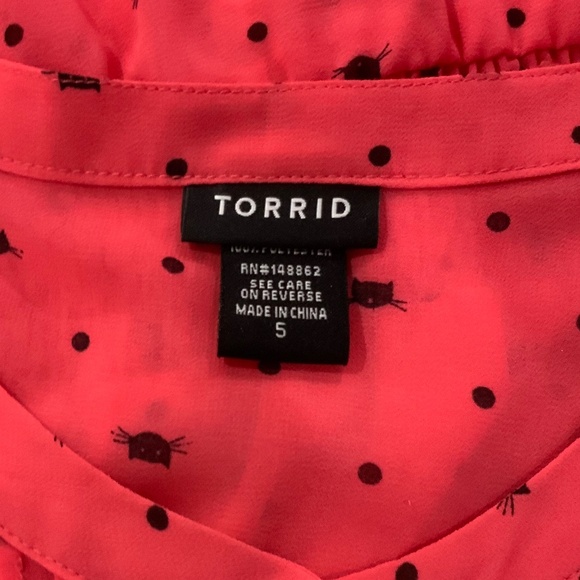 TORRID BLACK CATS POLKA DOT PINK TOP PLUS SIZE 5X - Picture 11 of 12